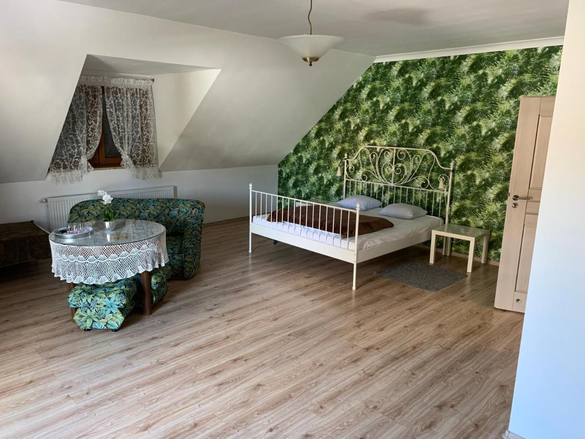 Motel U Olka Boczow Ngoại thất bức ảnh