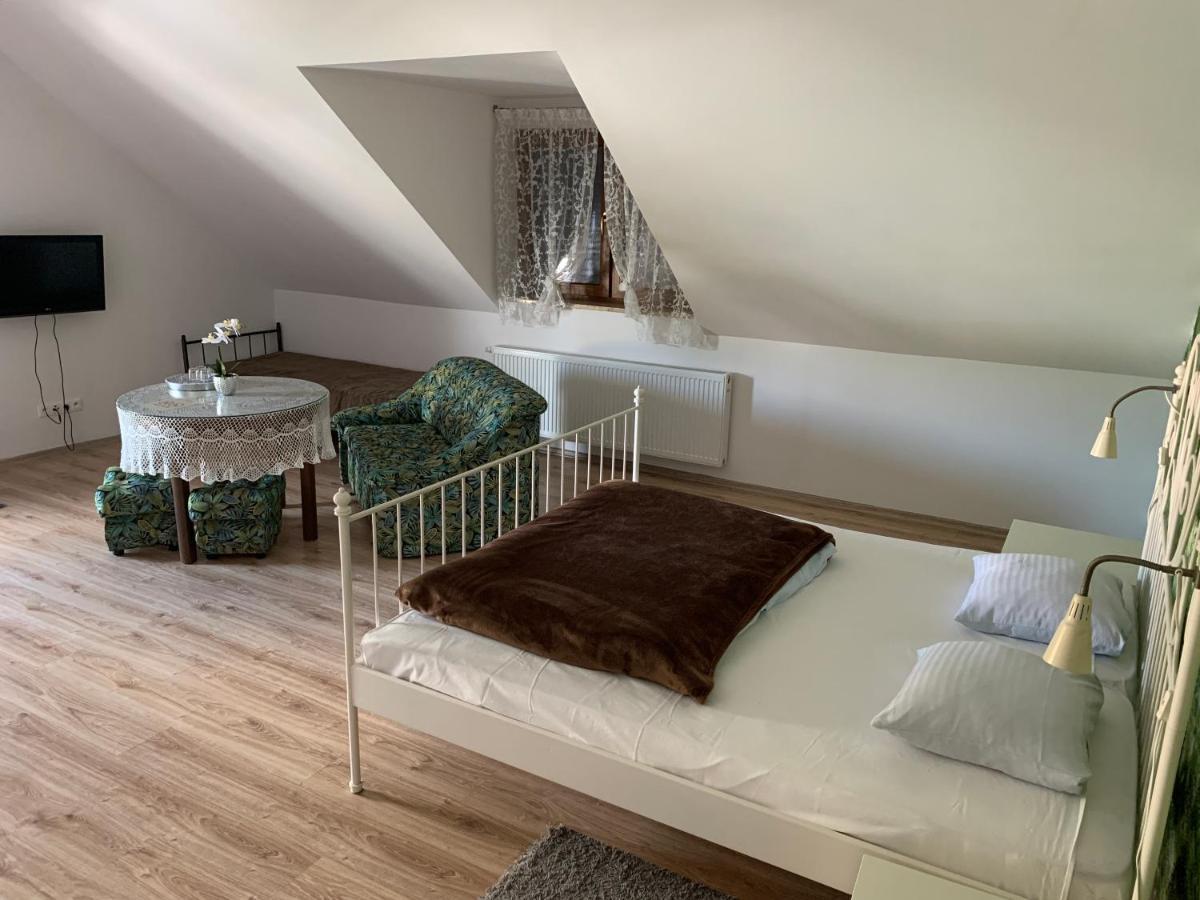 Motel U Olka Boczow Ngoại thất bức ảnh