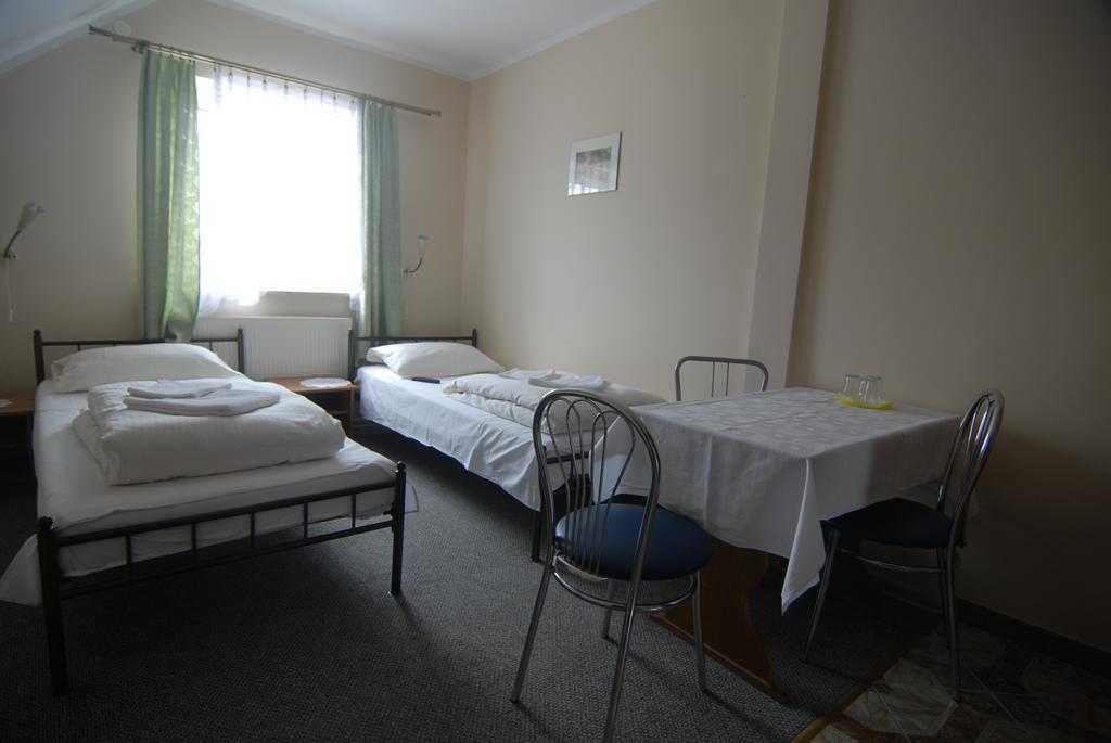 Motel U Olka Boczow Ngoại thất bức ảnh