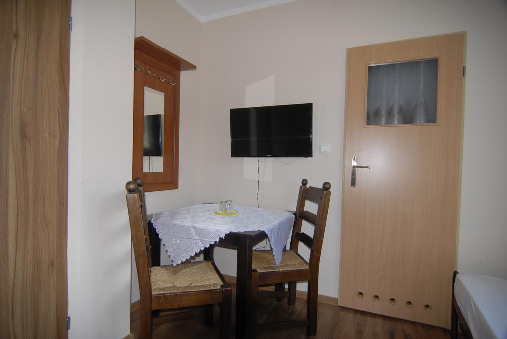 Motel U Olka Boczow Ngoại thất bức ảnh