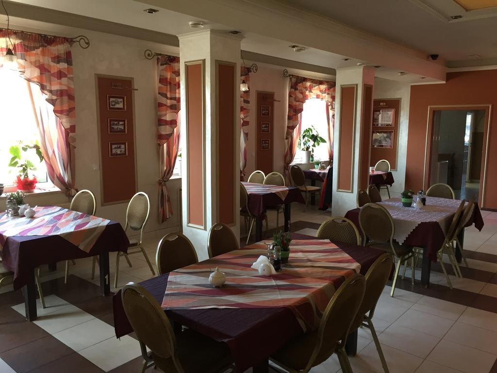 Motel U Olka Boczow Ngoại thất bức ảnh