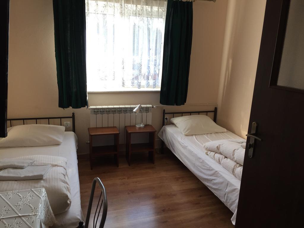 Motel U Olka Boczow Ngoại thất bức ảnh